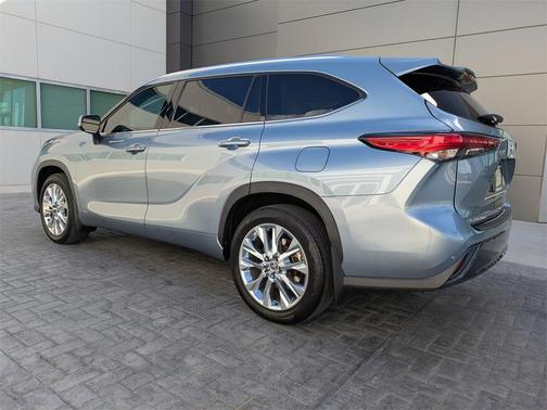 2023 Toyota Highlander Hybrid Limited