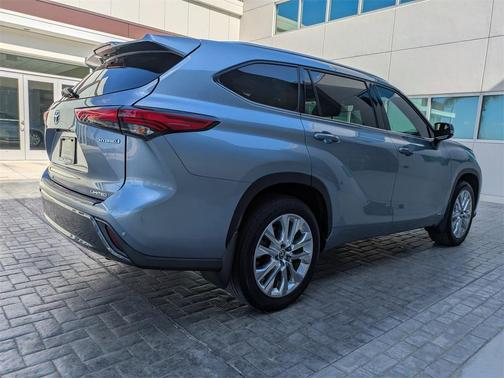 2023 Toyota Highlander Hybrid Limited