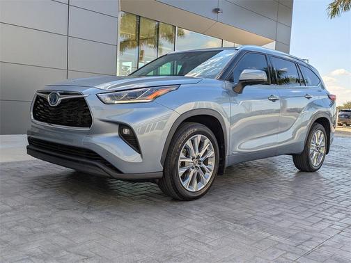 2023 Toyota Highlander Hybrid Limited