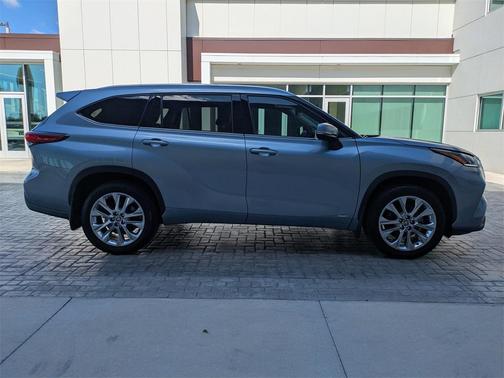 2023 Toyota Highlander Hybrid Limited