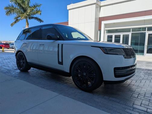 2025 Land Rover Range Rover P530 SE