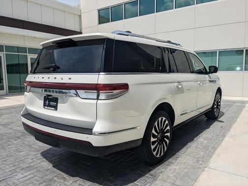 2024 Lincoln Navigator Black Label