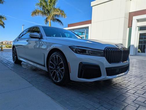 2022 BMW 750 i xDrive
