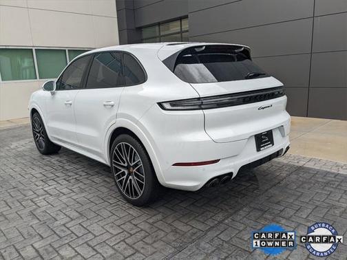 2024 Porsche Cayenne S