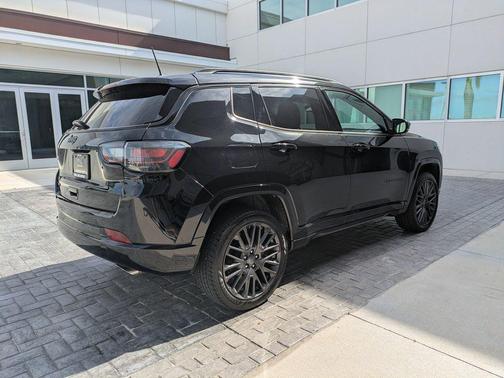 Diamond Black Crystal Pearlcoat 2022 Jeep Compass High Altitude