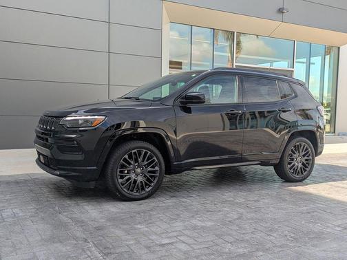 Diamond Black Crystal Pearlcoat 2022 Jeep Compass High Altitude