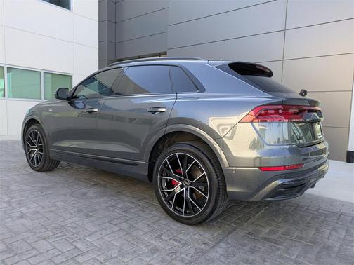 2023 Audi Q8 55 Premium Plus