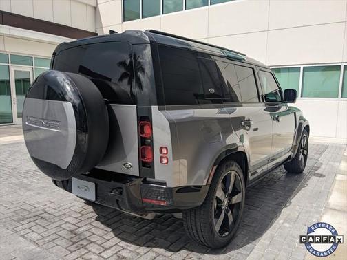 2023 Land Rover Defender 110 X-Dynamic SE