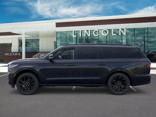 Infinite Black Metallic Clearcoat 2026 Lincoln Navigator Reserve