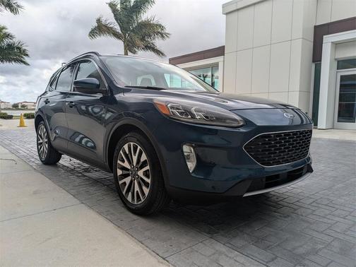 2020 Ford Escape Titanium