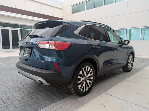 2020 Ford Escape Titanium