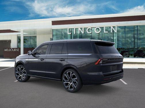 Starlight 2026 Lincoln Navigator Reserve