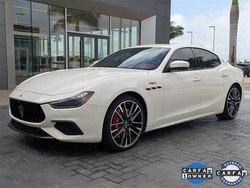 2022 Maserati Ghibli Trofeo