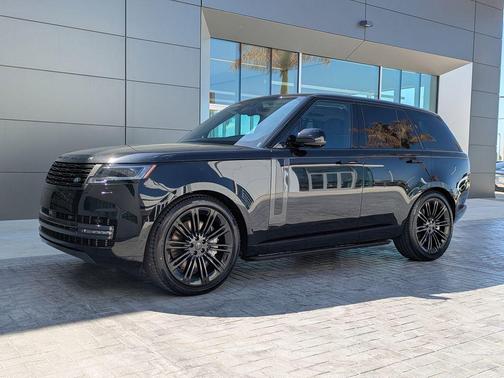 2026 Land Rover Range Rover P530 SE