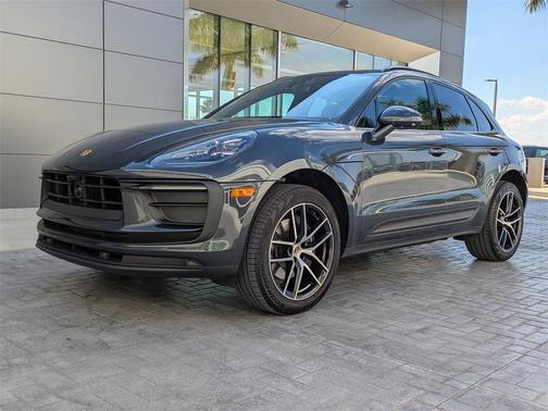 2025 Porsche Macan T