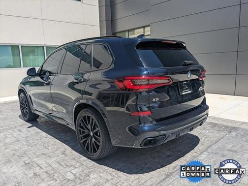 2022 BMW X5 M50i