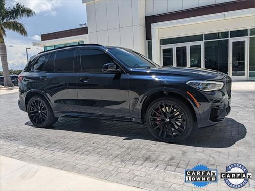 2022 BMW X5 M50i