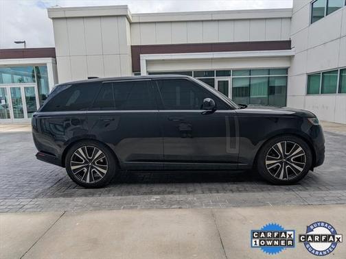 2023 Land Rover Range Rover P530 SE