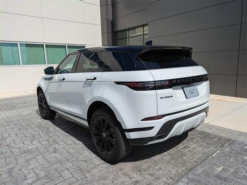 2026 Land Rover Range Rover Evoque Dynamic SE