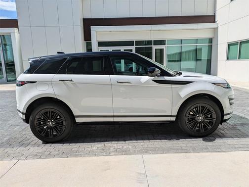 2026 Land Rover Range Rover Evoque Dynamic SE