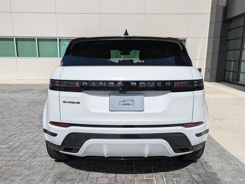 2026 Land Rover Range Rover Evoque Dynamic SE