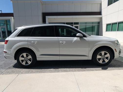 2019 Audi Q7 45 Premium Plus