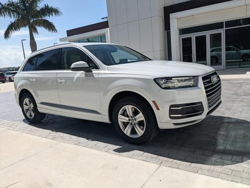 2019 Audi Q7 45 Premium Plus
