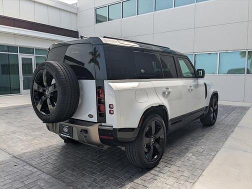 2021 Land Rover Defender 110 X-Dynamic SE
