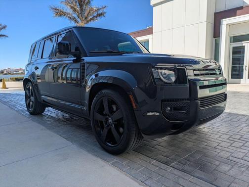 2023 Land Rover Defender 110 V8