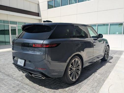 2025 Land Rover Range Rover Sport SE