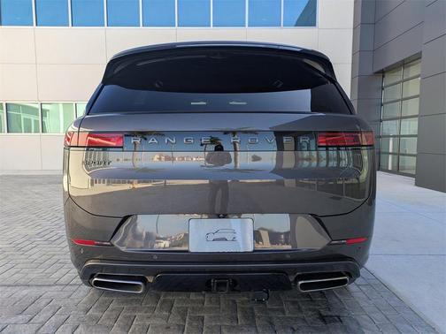 2025 Land Rover Range Rover Sport SE