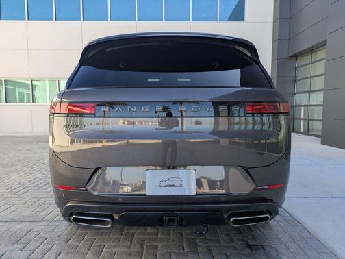 2025 Land Rover Range Rover Sport SE