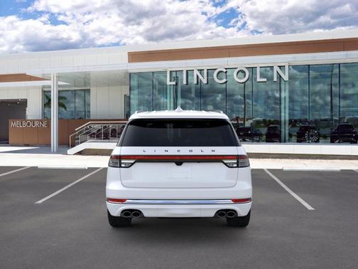 White Metallic 2026 Lincoln Aviator Black Label AWD