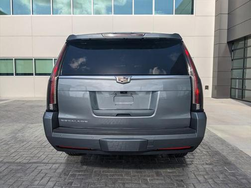2020 Cadillac Escalade ESV Premium Luxury