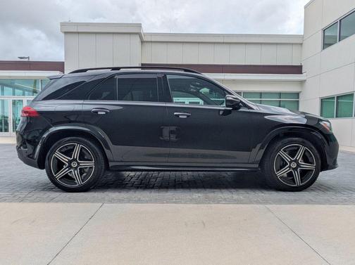 Obsidian Black Metallic 2025 Mercedes-Benz GLE 350 4MATIC