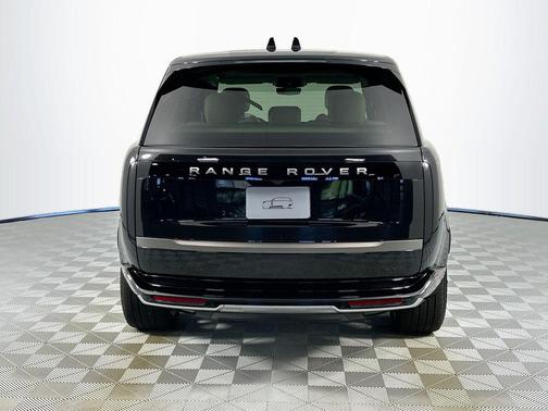2026 Land Rover Range Rover P400 SE