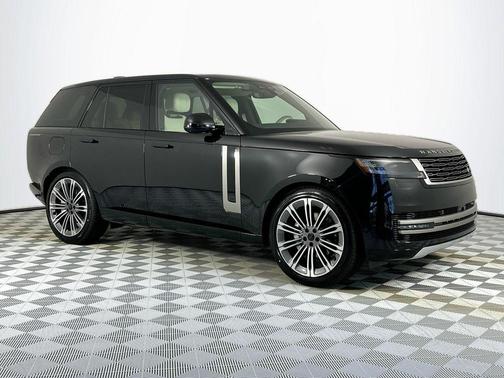 2026 Land Rover Range Rover P400 SE