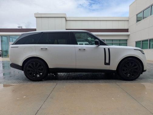 2026 Land Rover Range Rover P400 SE 7 Seat