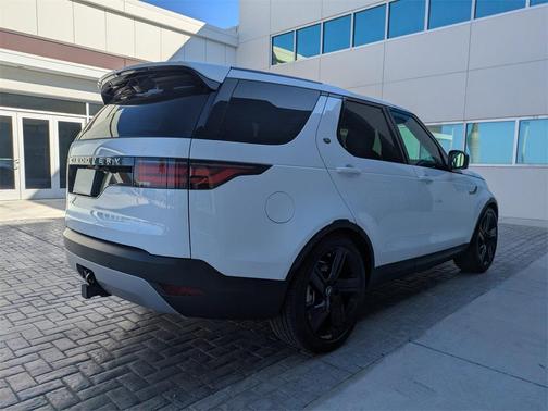 2026 Land Rover Discovery S