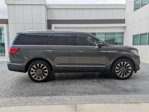 2018 Lincoln Navigator Select