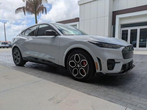 Space White Metallic 2021 Ford Mustang Mach-E GT