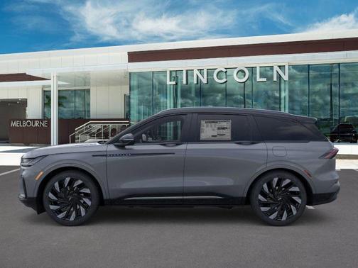 2025 Lincoln Nautilus Reserve