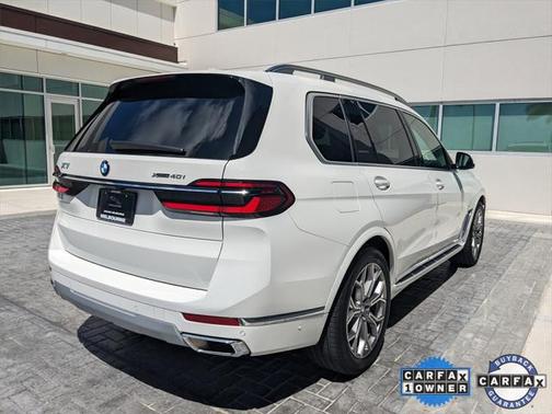 2025 BMW X7 xDrive40i