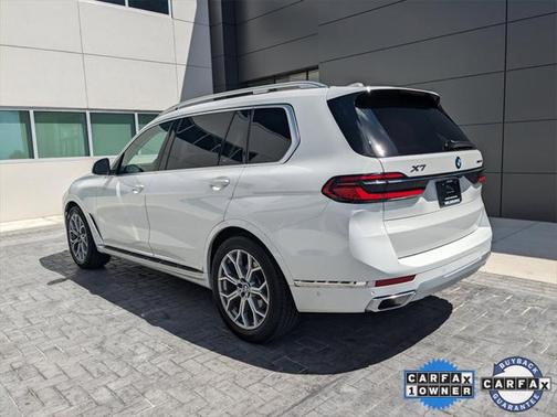 2025 BMW X7 xDrive40i