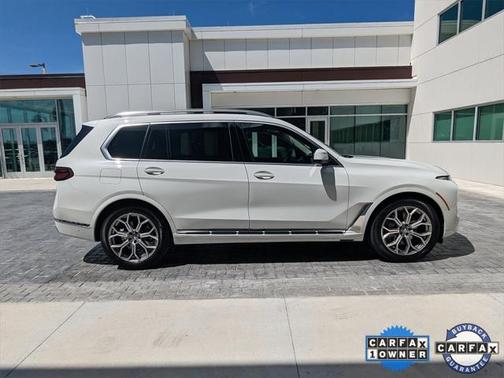2025 BMW X7 xDrive40i