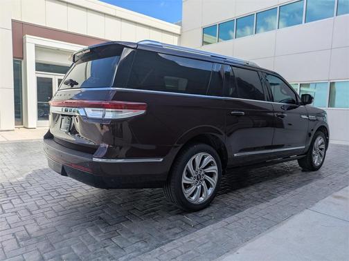 2024 Lincoln Navigator Reserve