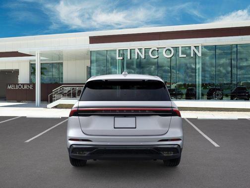 Radiance 2026 Lincoln Nautilus Premiere