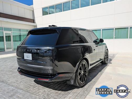 2025 Land Rover Range Rover P530 SE