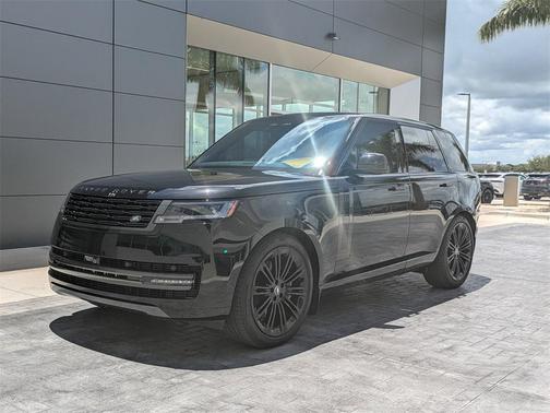 2025 Land Rover Range Rover P530 SE