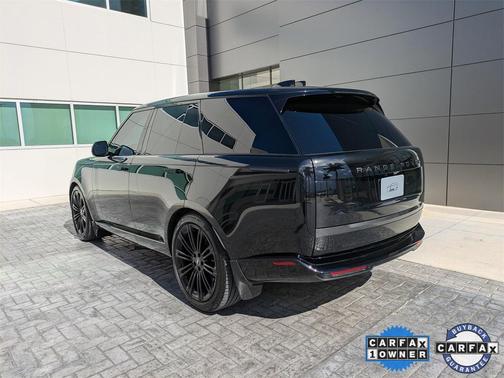 2025 Land Rover Range Rover P530 SE